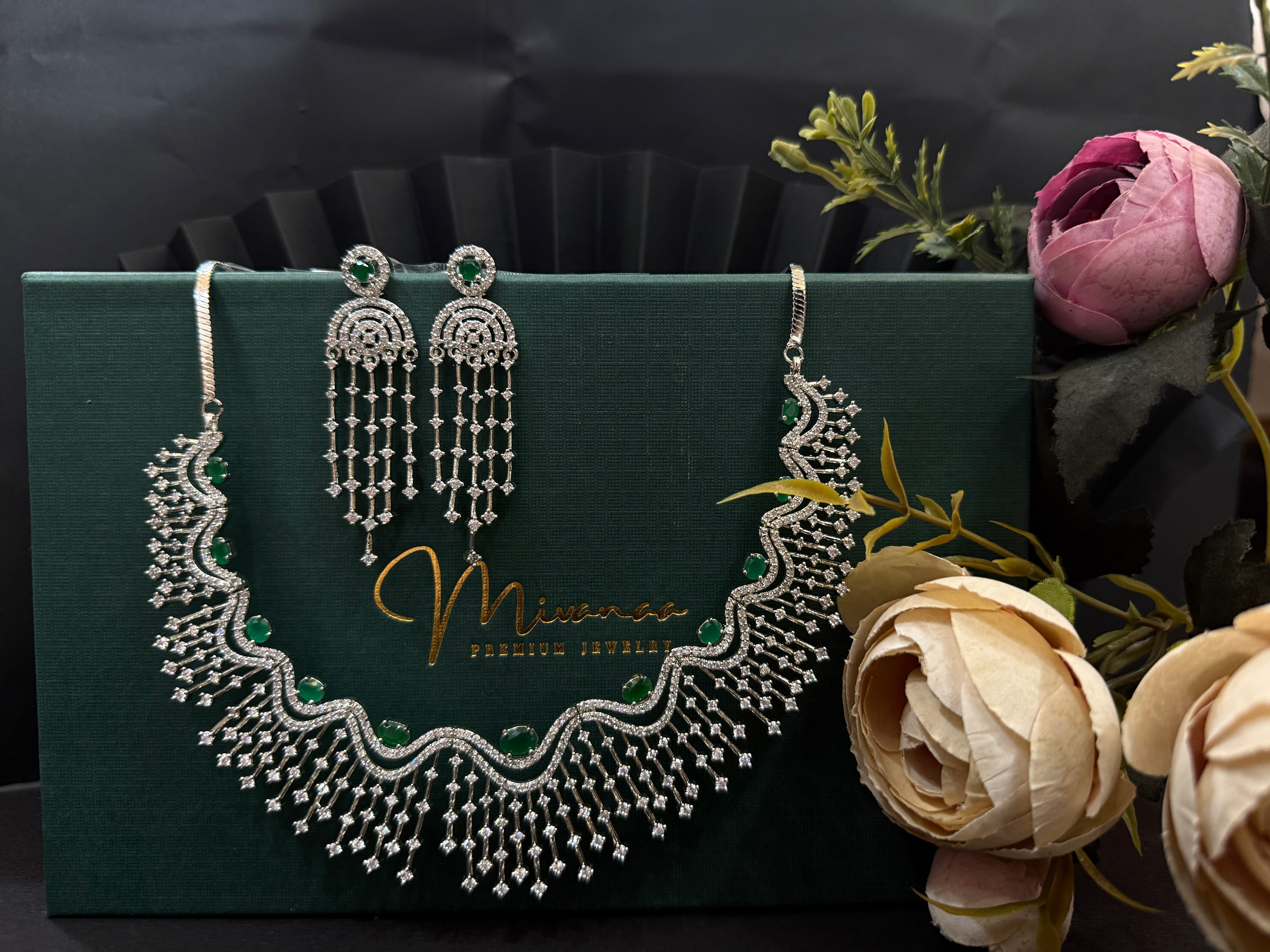 Emerald Elegance Diamond Choker Set